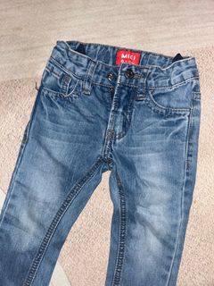 (Category: ) located in . Submitted by buynow.ornever (Listing ID 1422762776, Image 1). Description: .