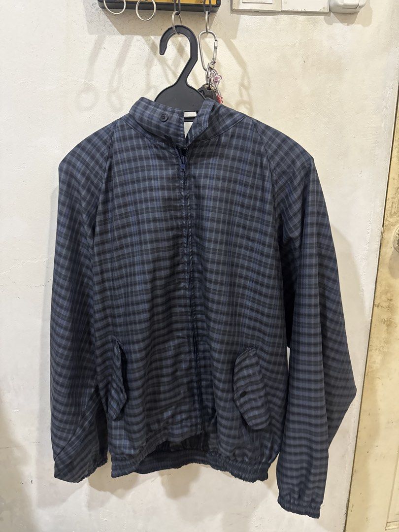 Plaid Pattern Jacket (Category: Coats, Jackets and Outerwear) located in Kapar. Submitted by keshikapar (Listing ID 1422861391, Image 1). Description: - Blue and black plaid pattern - Full zipper closure - Two front pockets - Elastic cuffs and hem - Stand-up collar - Lightweight design - Great for layering - pit 21 Labuh 26.
