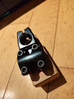 （分類：）位於 。 由 cosmictigerhk 提交（商品編號 1422869582，圖片 1）。簡介： 。