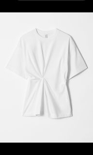 (Category: ) located in . Submitted by coolcloset (Listing ID 1422784650, Image 1). Description: .