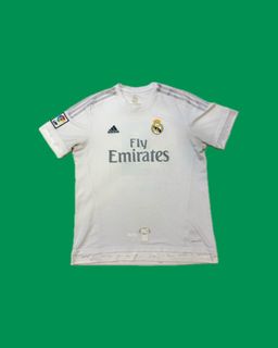 (Category: ) located in . Submitted by cultfavefootballshirts (Listing ID 1422843527, Image 1). Description: .