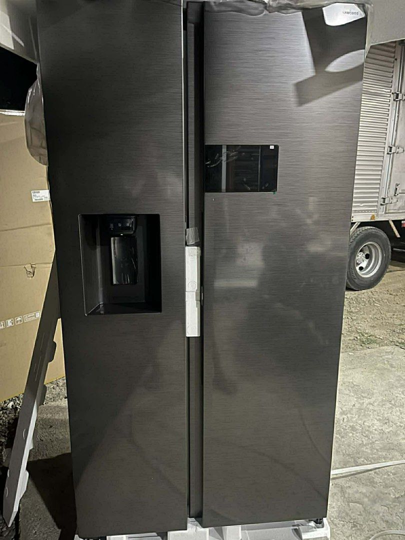 Samsung Bespoke AI Side-by-Side Refrigerator (Category: Refrigerators and Freezers) located in Aliaga. Submitted by ianowel (Listing ID 1422768410, Image 1). Description: .
