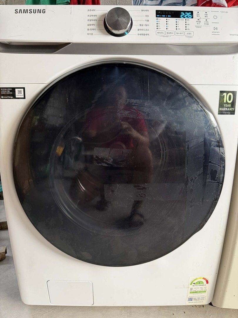 Samsung Front Load Washing Machine WF19T6000KW (Category: Washing Machines and Dryers) located in Bulacan. Submitted by kickszz (Listing ID 1422726589, Image 2). Description: - the Samsung Front Load Washing Machine - Model: WF19T6000KW - Large capacity drum - Multiple wash cycle options - Stainless steel drum interior - 19.0 kg washing capacity.