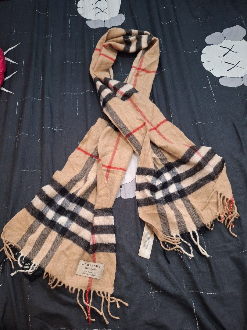 Set of Burberry Scarf (Category: Scarves) located in Puerto Princesa. Submitted by jercksthrift (Listing ID 1422720419, Image 3). Description: set of Burberry scarf all in excellent condition need wash item is thrifted/ukay.