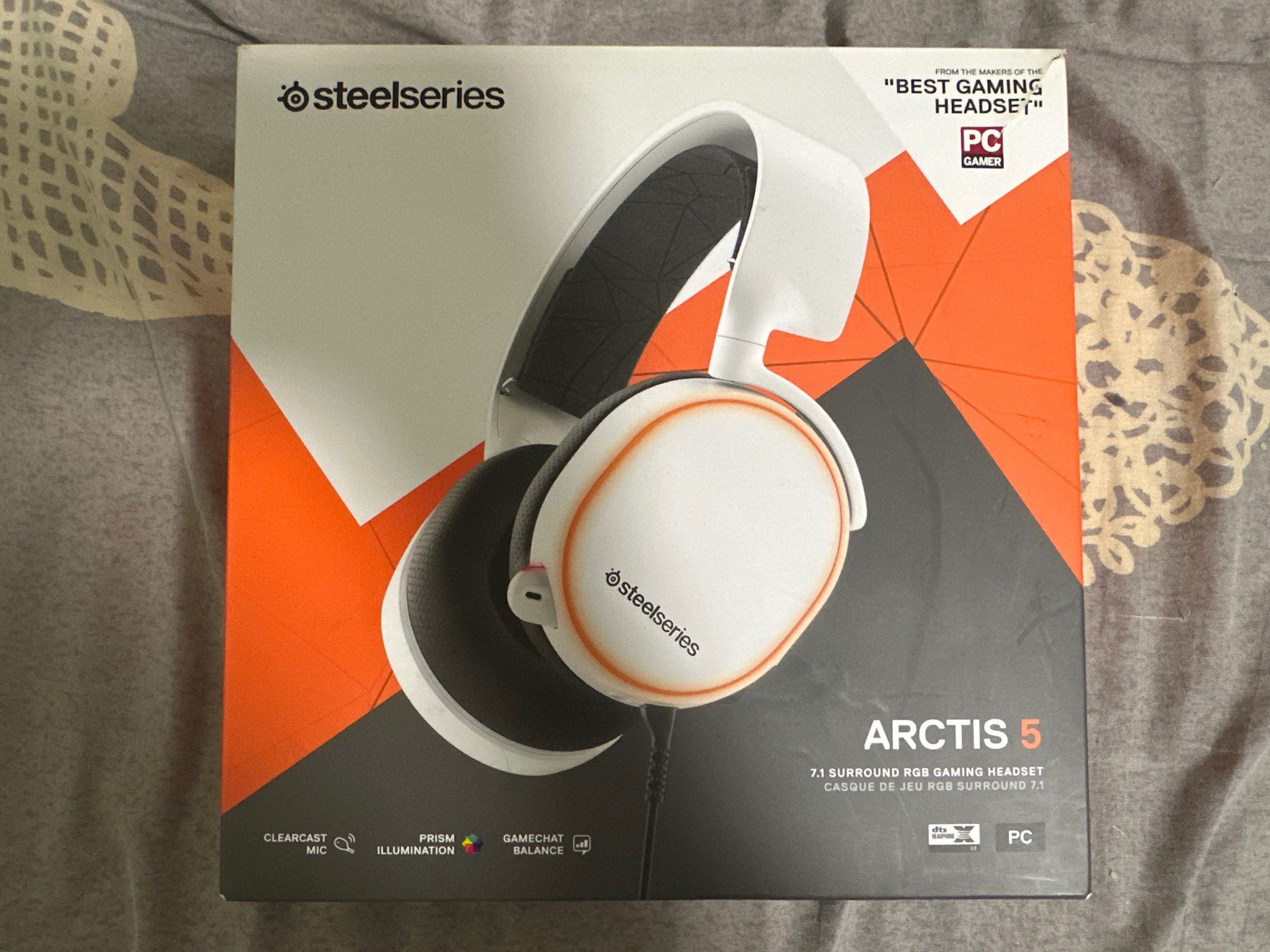SteelSeries Arctis 5 Gaming Headset - White