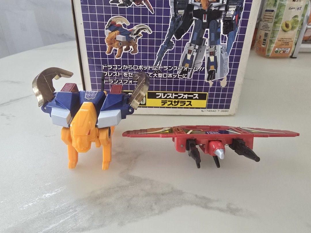 Takara Transformer Victory Deszaras (Category: Toy Figures) located in Singapore. Submitted by shulato (Listing ID 1362042953, Image 3). Description: Meet up at Clementi MRT only..