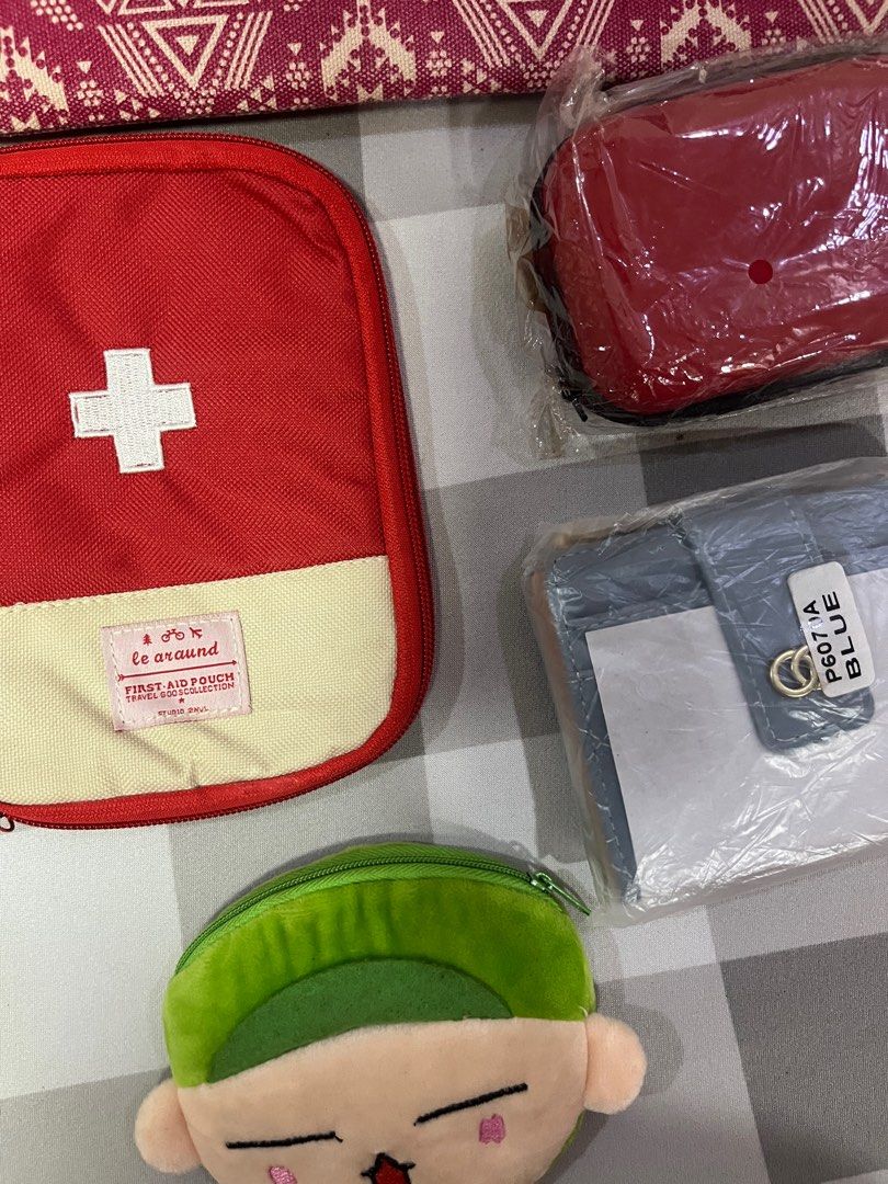 (Take all) Pouch & Wallets (Category: Purses & Pouches) located in Antipolo. Submitted by byAdi (Listing ID 1422876194, Image 3). Description: .