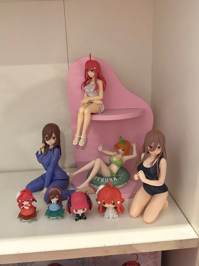 The Quintessential Quintuplets Figures Bundle (Category: Figurines & Statues) located in Pasig City. Submitted by mnos_ (Listing ID 1422685684, Image 1). Description: TAKE ALL for ₱1500 pink shelf not included mop: gcash/maya mod: lalamove .