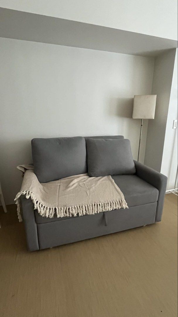 Unit Owner here. Avida Cityflex Tower 2, Fully Furnished, Exec. studio! (Category: Apartments & Condos) located in Taguig. Submitted by PapsNiMarge (Listing ID 1422813717, Image 2). Description: NO need to deal with agents or middlemen brokers. 2 month security deposit & 1 month advance. Unit will come with brand new bed frame and mattress, as well as brand new microwave and bookcase. Also furnished with: - plenty of clothing storage, - office ta