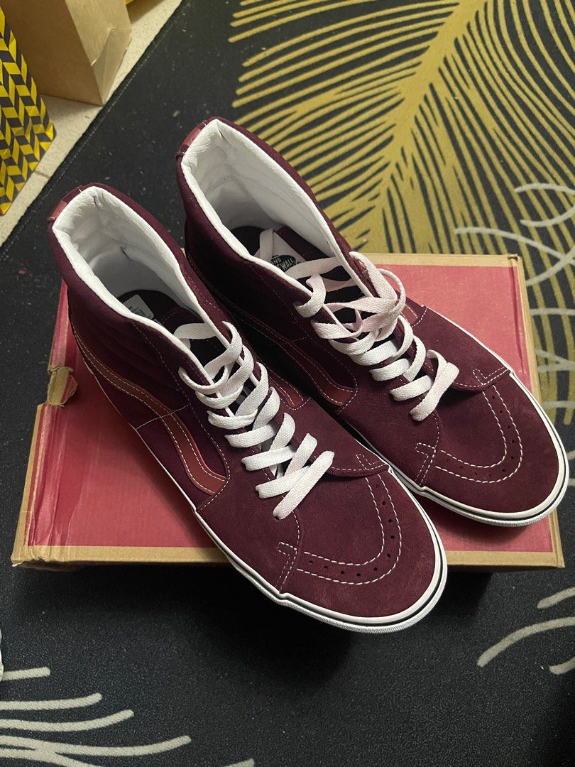 Vans Sk8 Hi Check Port Royale (Category: Sneakers) located in Makati City. Submitted by imasupernova (Listing ID 1422878410, Image 2). Description: Vans Sk8 Hi Logo Check Port Royale Size 9.5 US Men / 42 EU Brand new, never been used Bought from Vans Warehouse Includes original box and paper RFS: Not my style anymore Can do meetups near Bacoor Cavite, Alabang and BGC on select days.