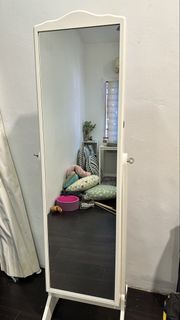 (Category: ) located in . Submitted by youar3beautiful (Listing ID 1422797888, Image 1). Description: .