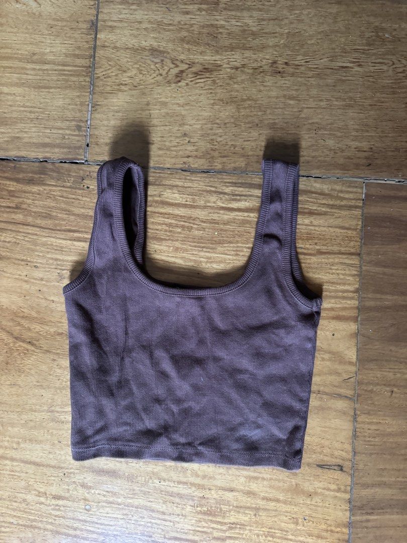 Zara Basic Brown Tank Top (Category: Sleeveless) located in Quezon City. Submitted by mp_declutters (Listing ID 1422778773, Image 1). Description: Best fits XS to medium.