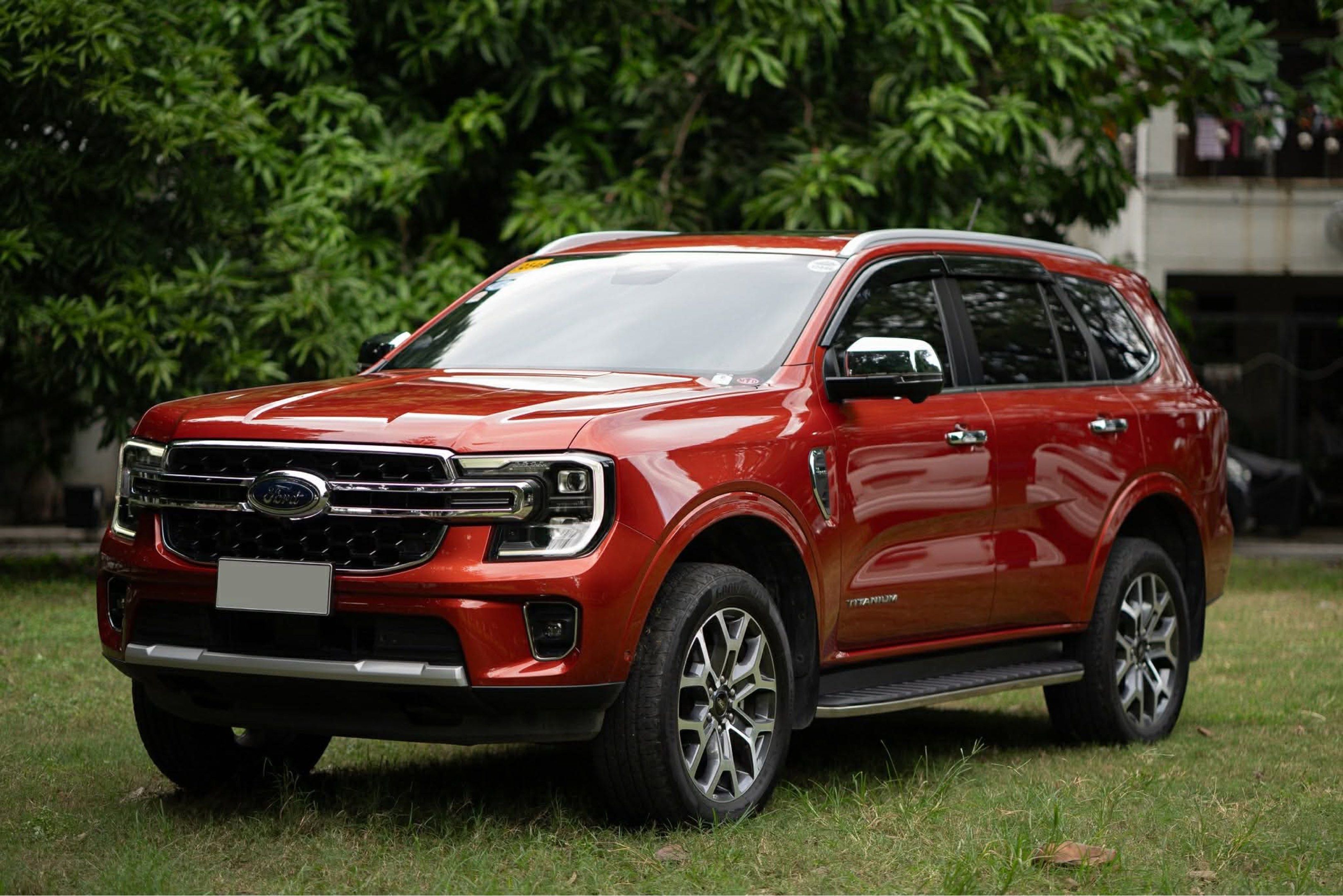 2023 Ford Everest Titanium 4X4 Auto (Category: Used Cars) located in Las Pinas. Submitted by peter09165089910 (Listing ID 1423060995, Image 1). Description: 2023 Ford Everest Titanium 4x4 Top of the line 2.0L Bi-Turbo Diesel 10-Speed Automatic transmission 34k mileage original Well maintained by Ford CASA Premium Ceramic coating by REBIRTH Premium Hüper Optik Ceramic Tint New PMS New Battery Complete Papers No history of accident and flood No iss