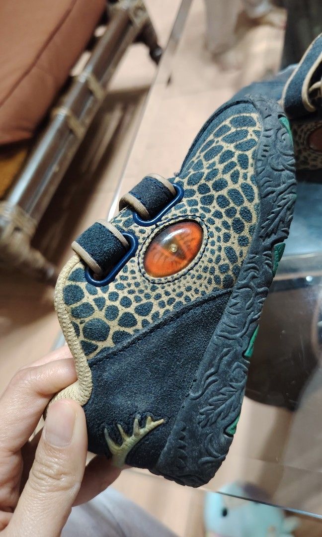 3D Dinosaur Shoes for toddlers (Category: Babies & Kids Fashion) located in San Mateo. Submitted by lengparlade (Listing ID 1423057282, Image 3). Description: Not locally available 3D. Super nice. Unique. Best for your dinosaur-loving toddler 😊.
