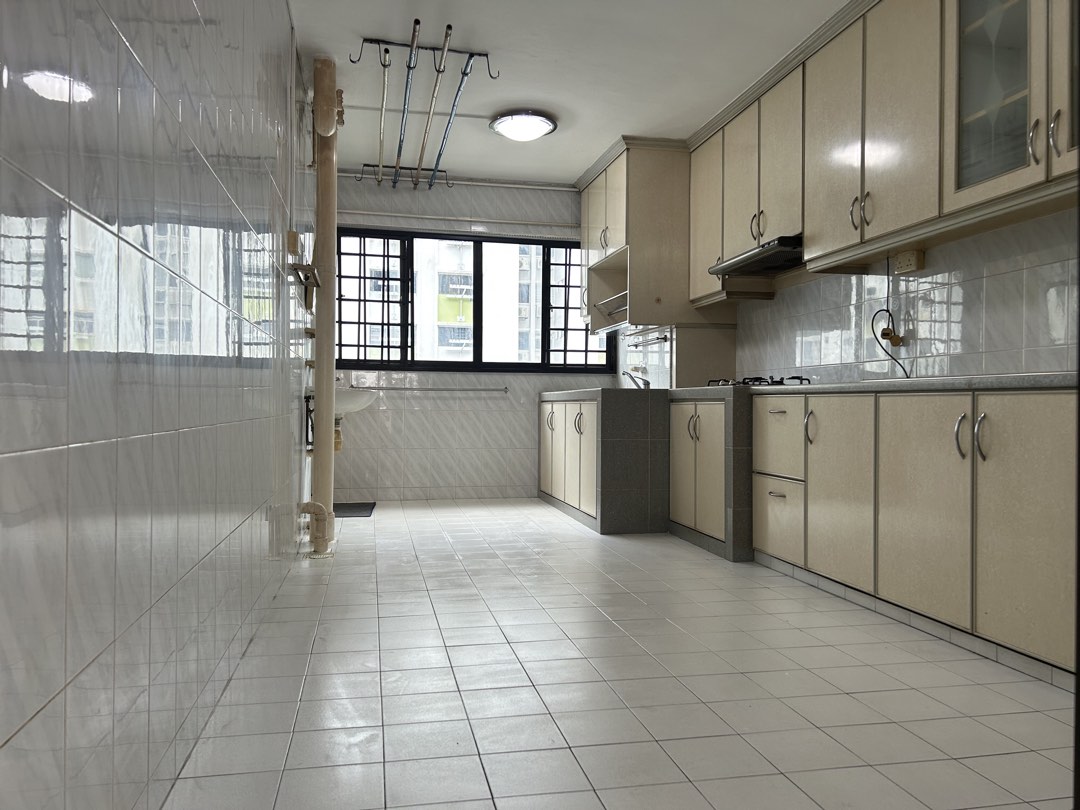 (Category: ) located in . Submitted by erasg (Listing ID 1422918573, Image 1). Description: .