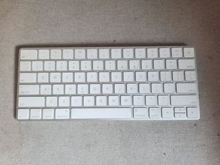 Apple Magic Keyboard 2439833790325739520