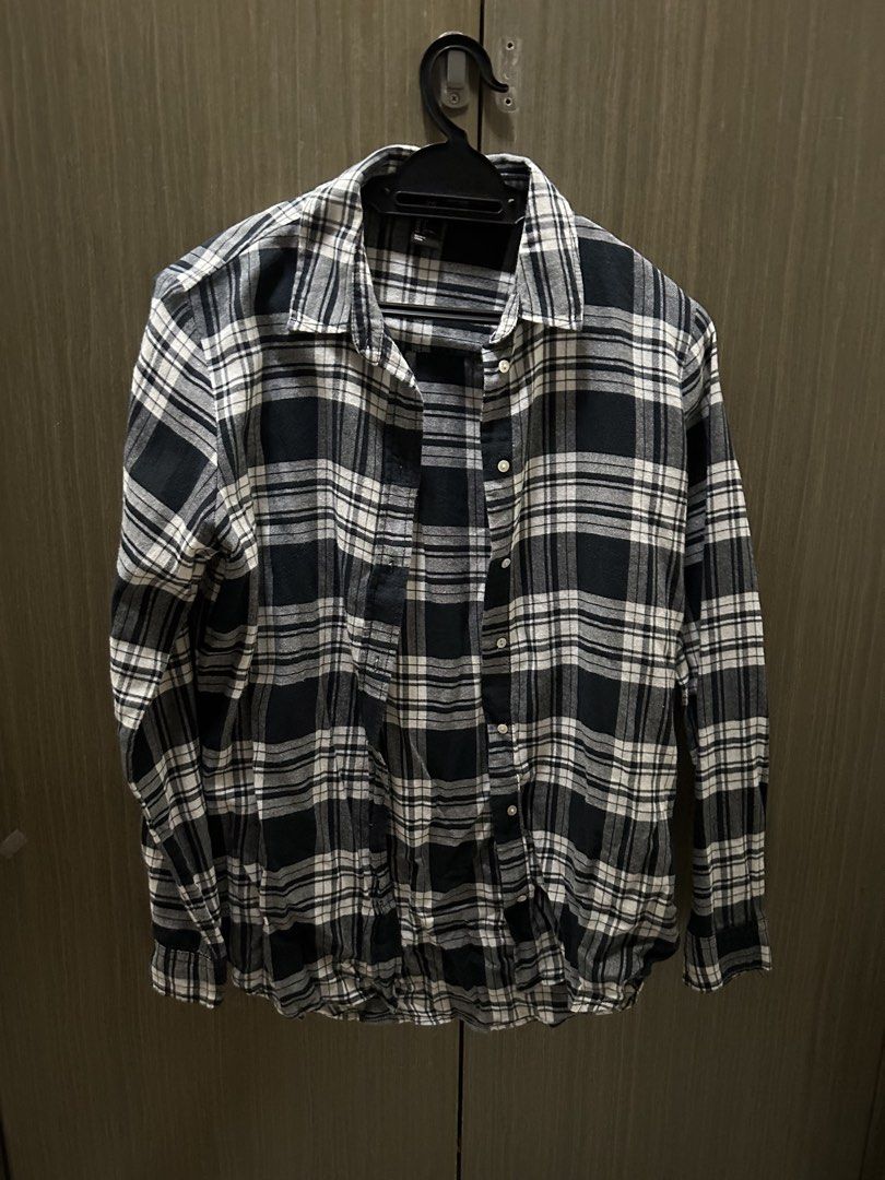 Assorted Button Ups (Category: Shirts) located in Singapore. Submitted by joiloup_ (Listing ID 1423012016, Image 1). Description: each $8 both for $13 sizes: 1st pic: EUR 32 2nd pic: XS.