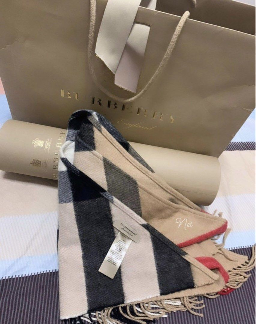 Authentic BURBERRY Cashmere Shawl (Category: Luxury Apparel) located in Cavite. Submitted by trendydotnet (Listing ID 1422986079, Image 1). Description: READ BELOW! SWIPE➡️ PHOTO DETAILS 🔍ITEM GUARANTEED 💯% AUTHENTIC Authentic BURBERRY Cashmere Shawl - Complete inclusions with Official Receipt from Burberry Store - Shape: Triangle - Used Twice only (Madaming Shawl) - No stains or anything - Excellent Condition - No flaws - Thick fabric - Bought