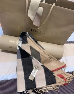 (Category: ) located in . Submitted by trendydotnet (Listing ID 1422986079, Image 1). Description: .