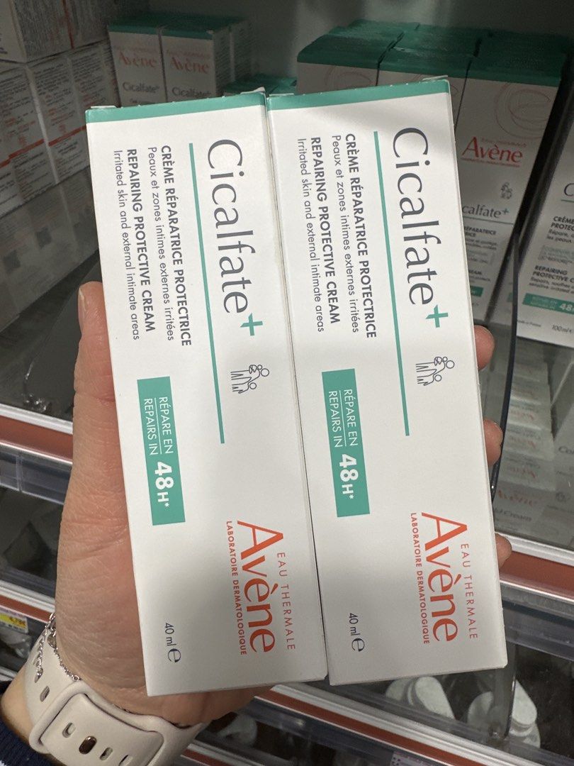 Avène Cicalfate+ Repairing Protective Cream 40ml (Category: Face Care) located in Paranaque City. Submitted by elenyuloque (Listing ID 1423069187, Image 1). Description: - Avène Cicalfate+ Repairing Protective Cream - For irritated skin and external intimate areas - From Eau Thermale Avène Laboratoire Dermatologique - 40ml tube - Repairs in 48 hours.