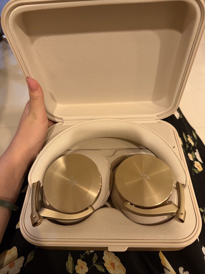 Beoplay H95 Priced at Gold/White $1499