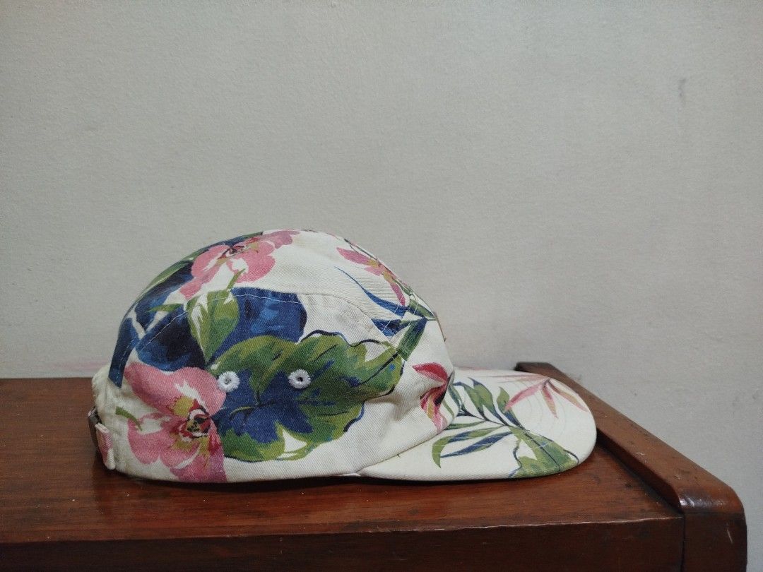 Billabong Tropical 5 Panel Hat (Category: Caps & Hats) located in Quezon City. Submitted by rorshack (Listing ID 1422941837, Image 3). Description: OSFM ADJUSTABLE NO MAJOR ISSUES.