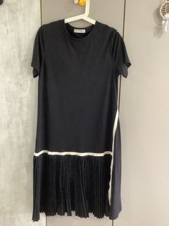 (Category: ) located in . Submitted by stylesuisui (Listing ID 1422953145, Image 1). Description: .