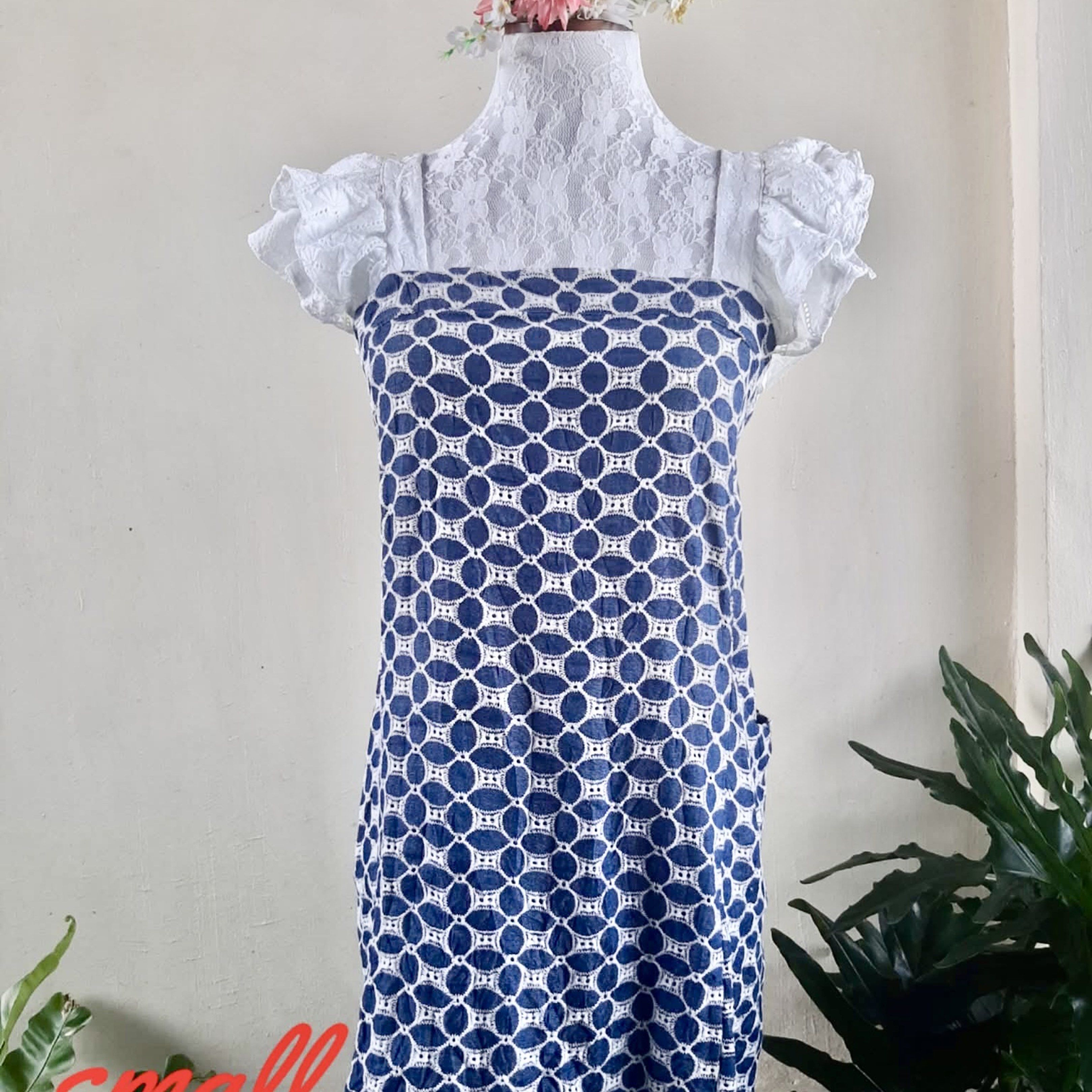 Blue and White Embroidered Dress (Category: Dresses) located in Butuan. Submitted by ishinitially (Listing ID 1422906109, Image 1). Description: stunning blue and white embroidered design! so cute!! ⋆˚𝜗𝜚˚⋆ - a flattering square neckline - white ruffled sleeves can fit M .