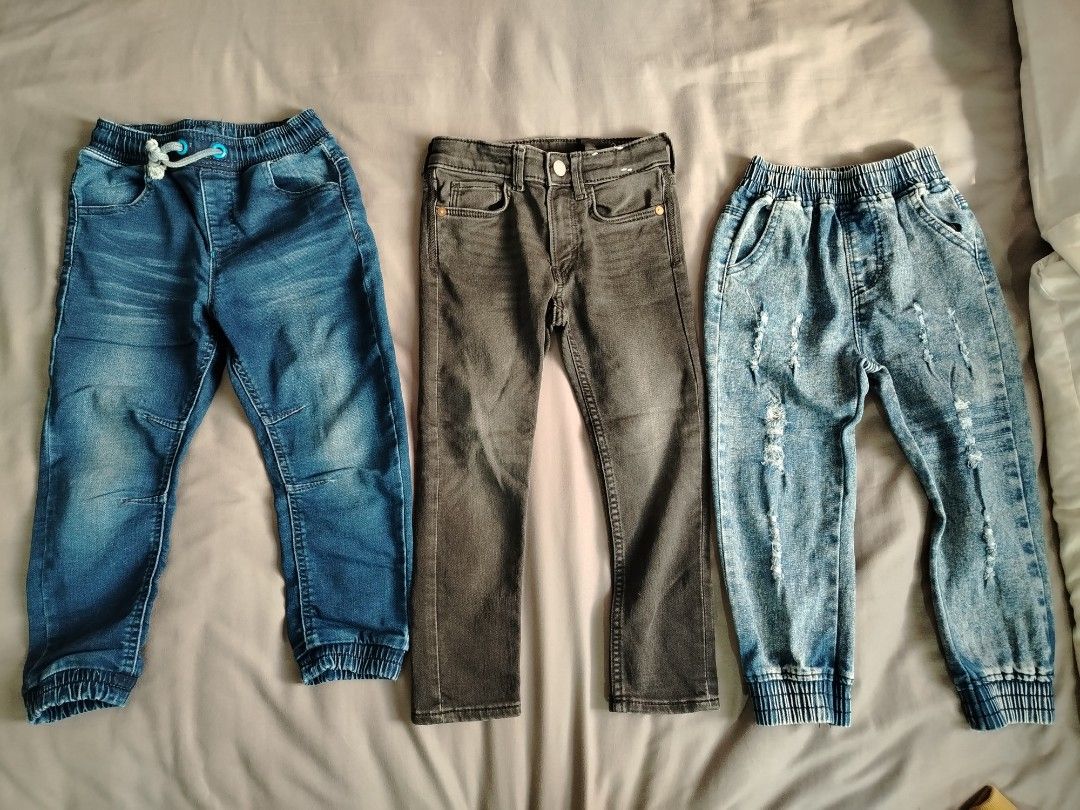 Boys Kids Jeans Bundle 4 to 6Y (Category: Babies & Kids Fashion) located in Taytay. Submitted by cncdshop (Listing ID 1422969532, Image 1). Description: Bundle of three pairs of boy's jeans. 4 to 6T All preloved 3 pairs for P500.