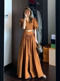 (Category: ) located in . Submitted by wardrobe2 (Listing ID 1423071443, Image 1). Description: .