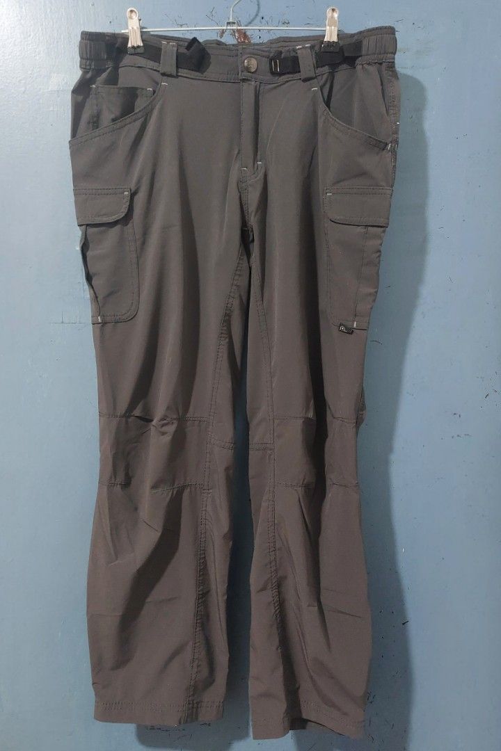 Cargo Pants (Category: Other Bottoms) located in Makati City. Submitted by itschala (Listing ID 1422954679, Image 1). Description: Cargo Pants for Women. Everyday use. Size up to 32 inches issue: buckle belt good condition .