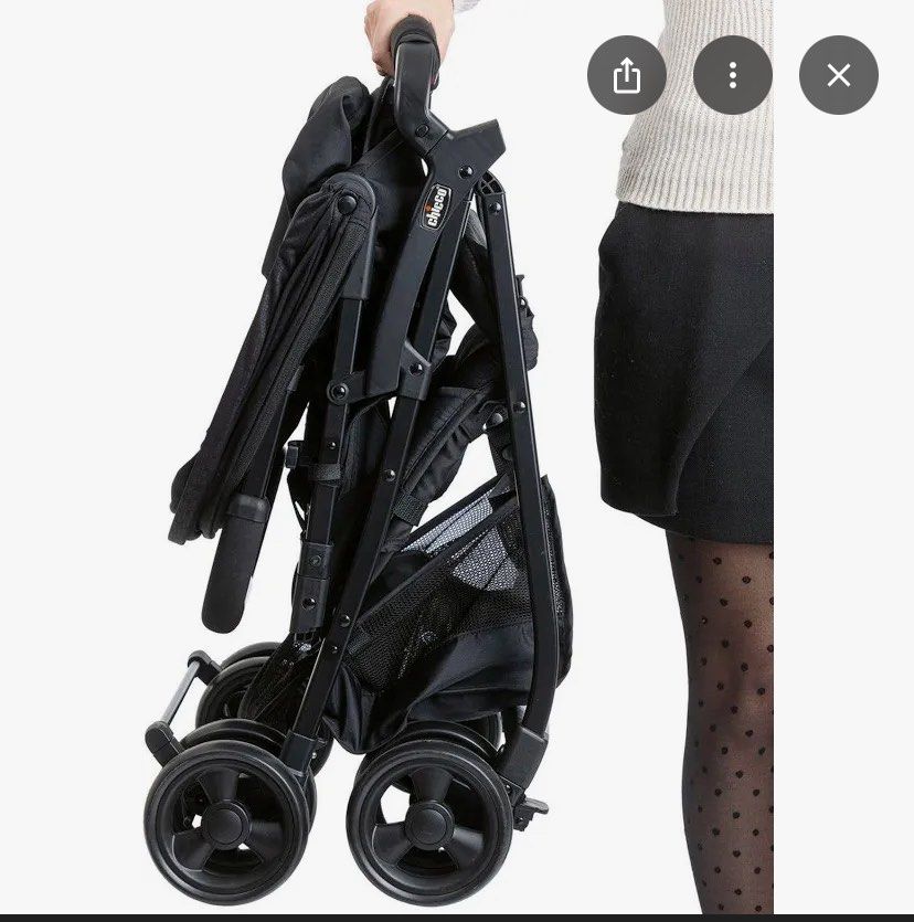 Chicco Ohlala Lightweight Stroller (Category: Strollers) located in Mandaluyong City. Submitted by drpshop (Listing ID 1422966976, Image 2). Description: Bought for 11k plus. Selling for 5k only, slightly negotiable. Used by my up to 12 months. This is for newborn until 15 kg. With small flaw, small hole ( please check the photos provided) With free bottle and celphone holder. RFS- Outgrown and decluttering..