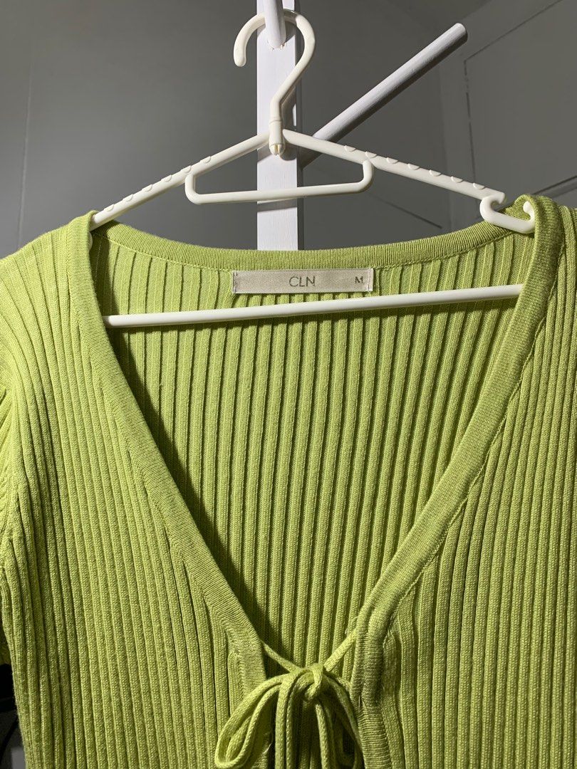 CLN Ribbed Tie-Front Cardigan (Category: Sleeveless) located in Quezon City. Submitted by declutterwithm (Listing ID 1423019487, Image 2). Description: - Ribbed design - Tie-front closure - Long sleeves - Vibrant green color - Size M - Dress up or down.