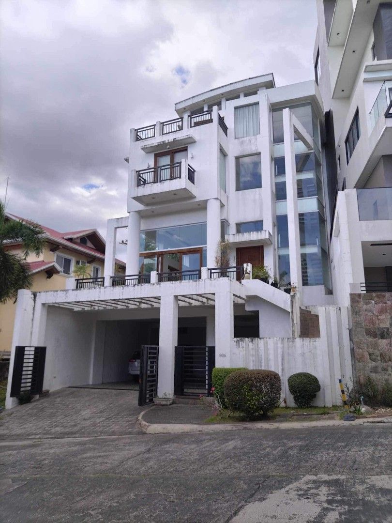 FS Mansion at Capitol Golfers Villas (Category: House & Lot) located in Marikina City. Submitted by rebcherrylicup (Listing ID 1423037367, Image 1). Description: Motivated Seller Repriced to 118M Gross New in the Market Rare Listing FS Mansion at Capitol Golfers Villas Very exclusive enclave near Ayala Heights LA 449 sqm Fa 927.01 12 Bedrooms w ensuite Tb Maids room w Tb 4 storey With mezzanine 4 carpark Well maintained Almost accross Clubhouse 1