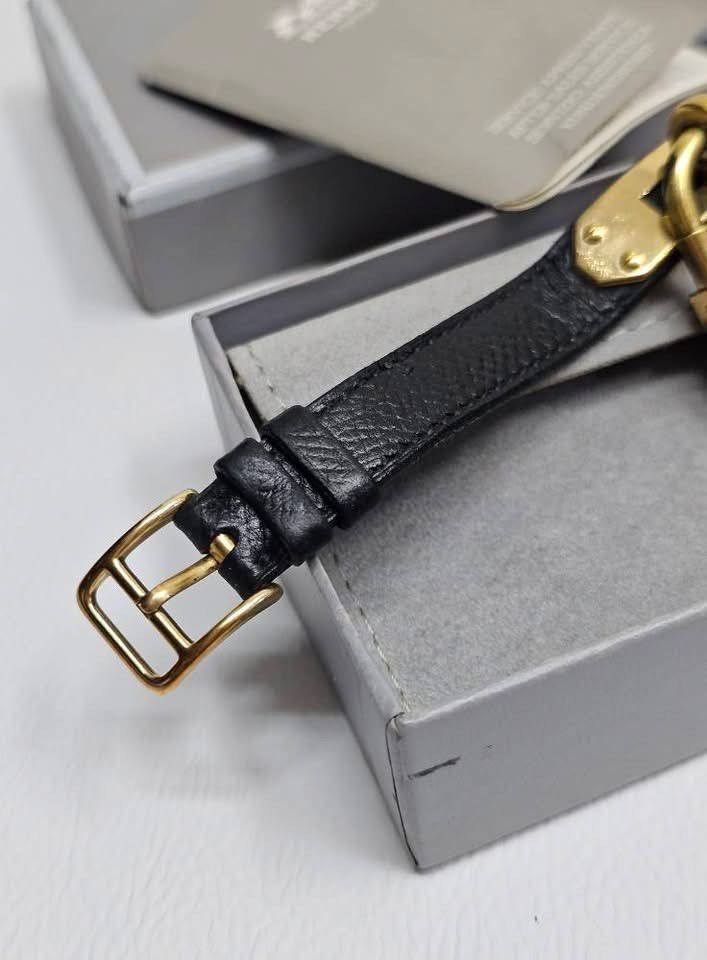 HERMÈS KELLY WATCH ✨⏱️ (Category: Luxury Watches) located in Mandaluyong City. Submitted by luxprelovedbagsparadise (Listing ID 1423072241, Image 3). Description: ✨ HERMÈS KELLY WATCH ✨ Elevate your style with this timeless luxury piece from Hermès — the iconic Kelly Watch, inspired by the legendary Kelly bag design. 🧡 Condition: Like new 📦 Status: On hand & ready to ship 💳 Payment: Open for layaway 🔐 100% authentic luxury timepiece Featuring