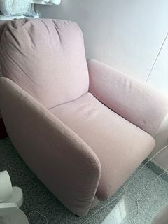 (Category: ) located in . Submitted by newlyloved (Listing ID 1422977727, Image 1). Description: .