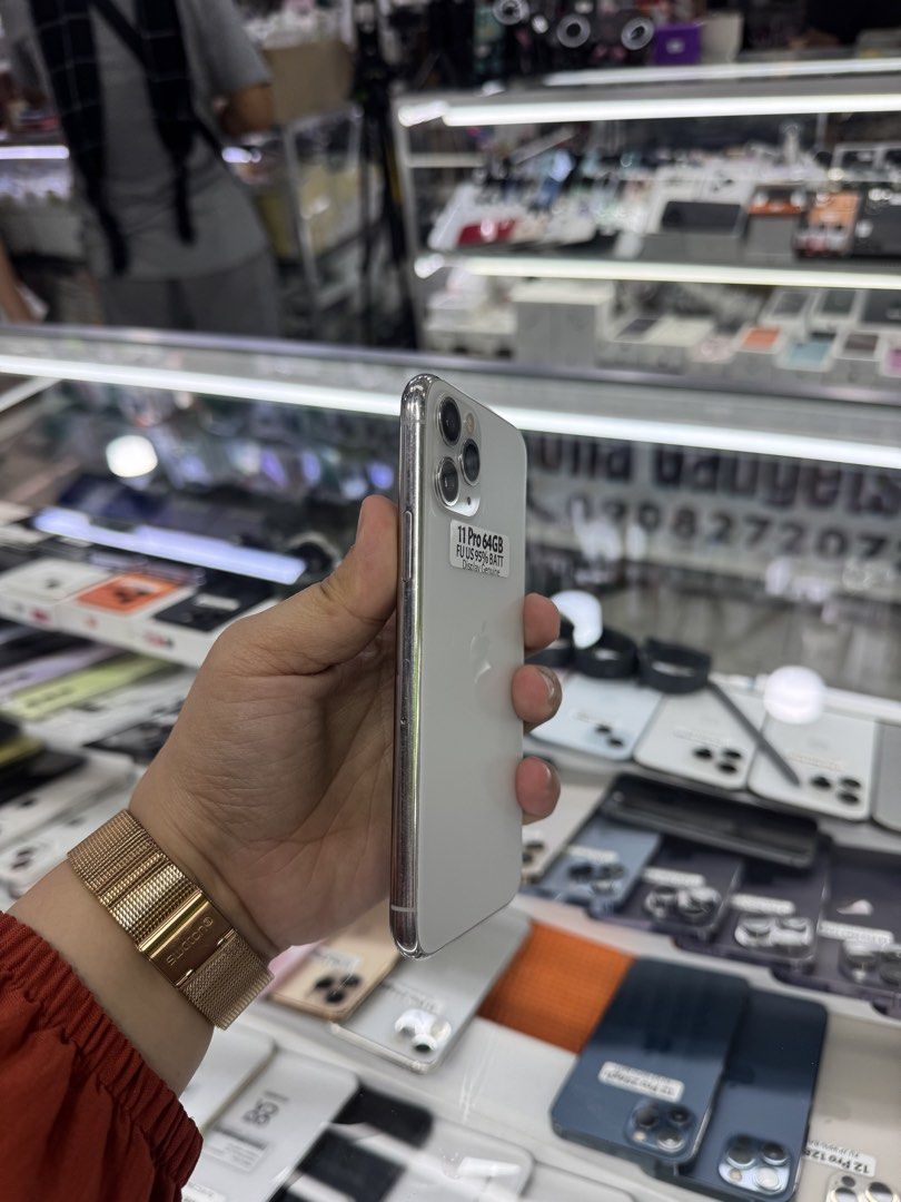 Iphone 11 Pro 64gb 95% batt Genuine LCD (Category: iPhone 11 Series) located in San Juan City. Submitted by keannagadgetph (Listing ID 1423030979, Image 2). Description: Available Units for today's POST! Iphone 11pro / 64gb / FU / Genuine LCD - any colors available (price may vary) - good condition - 95% Makinis - 95% battery - NTC Variant ~ Accepting SWAP / TRADE IN / INSTALLMENT / BINTA UNIT ~ CASH ON DELIVERY METRO MANILA / LBC PAYMENT FIRST ~