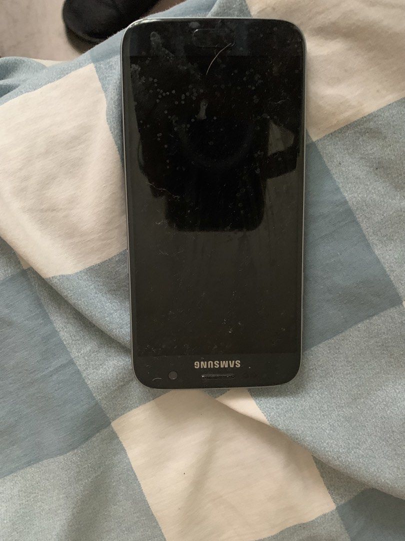 Iphone SE (Category: iPhone SE Series) located in Paranaque City. Submitted by showboat (Listing ID 1422924640, Image 1). Description: 16gig with case selling aince i have too much phone and tabletsalso its open line Issue no fingerprint reader since home button replaced. Battery replaced not thw original battery since its old, need new screen protector since its old. Other than that no problem. It sync with thw iwarch im selling as well but both