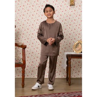 (Category: ) located in . Submitted by superlovelystore (Listing ID 1422925720, Image 1). Description: .