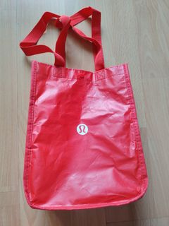 （分類：）位於 。 由 chezmoiym 提交（商品編號 1422916913，圖片 1）。簡介： 。