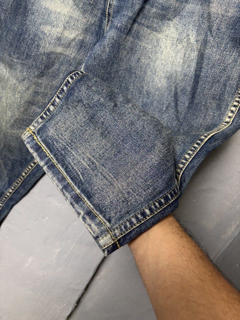 Madness Japan Steinbeck Denim Pants (Category: Jeans) located in Mandaluyong City. Submitted by fellas_ph (Listing ID 1423027641, Image 2). Description: Excellent condition No issues Size 32" Waistline 34" Length 12.5" Thigh 7.5" Opening at the bottom.