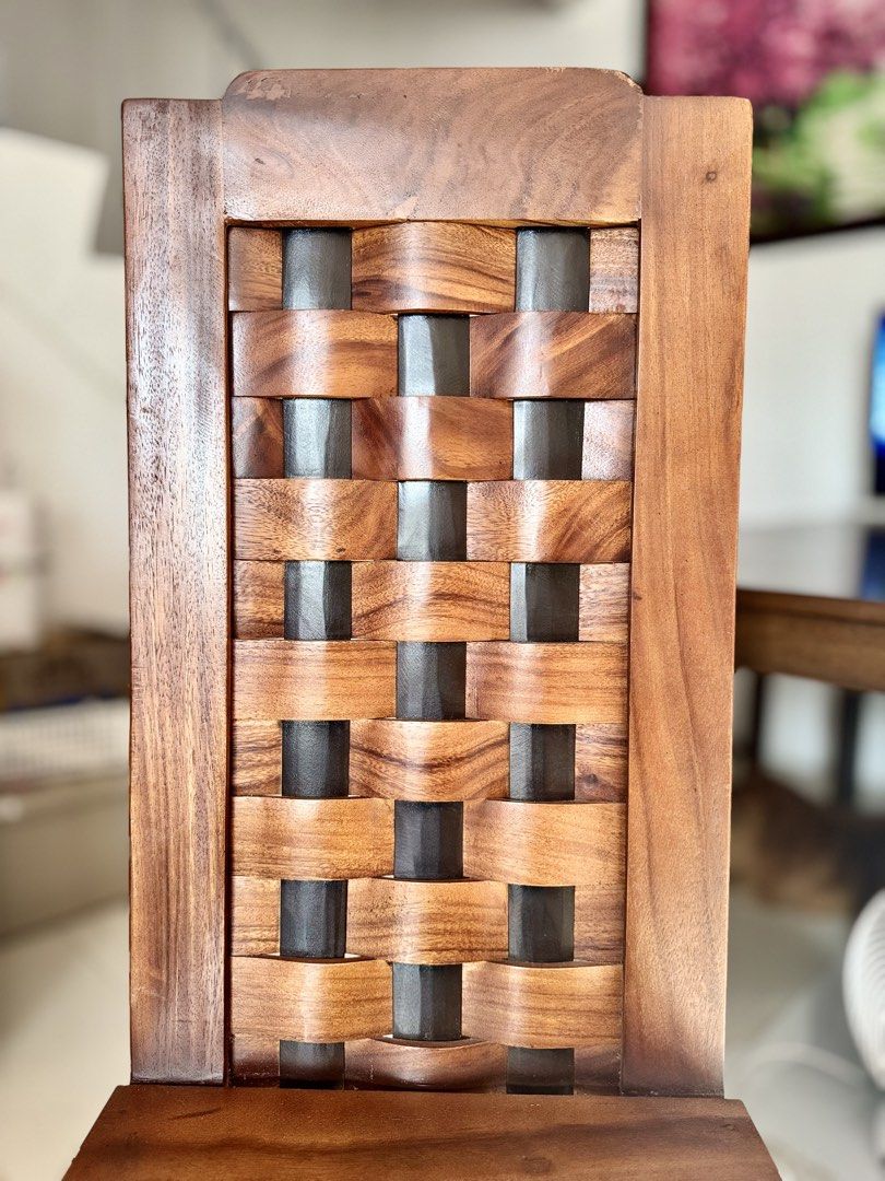Mahogany Dining Set (Category: Tables & Sets) located in Binan City. Submitted by chezznut (Listing ID 1423002862, Image 1). Description: RUSH SALE PAMIGAY PRICE NA, MALAPIT NA KAMI UMALIS (HANGGANG MARCH 20 NALANG) PLS READ: QUESTIONS THAT ARE ALREADY ANSWERED IN THIS DESCRIPTION WILL NOT BE ENTERTAINED, AS WELL AS INQUIRY WHETHER ITS AVAILABLE OR NOT. ITEM/S IS/ARE AVAILABLE UNLESS MARKED AS SOLD/PENDING. Selling as FULL SET, LIBRE NA LAMESA UP