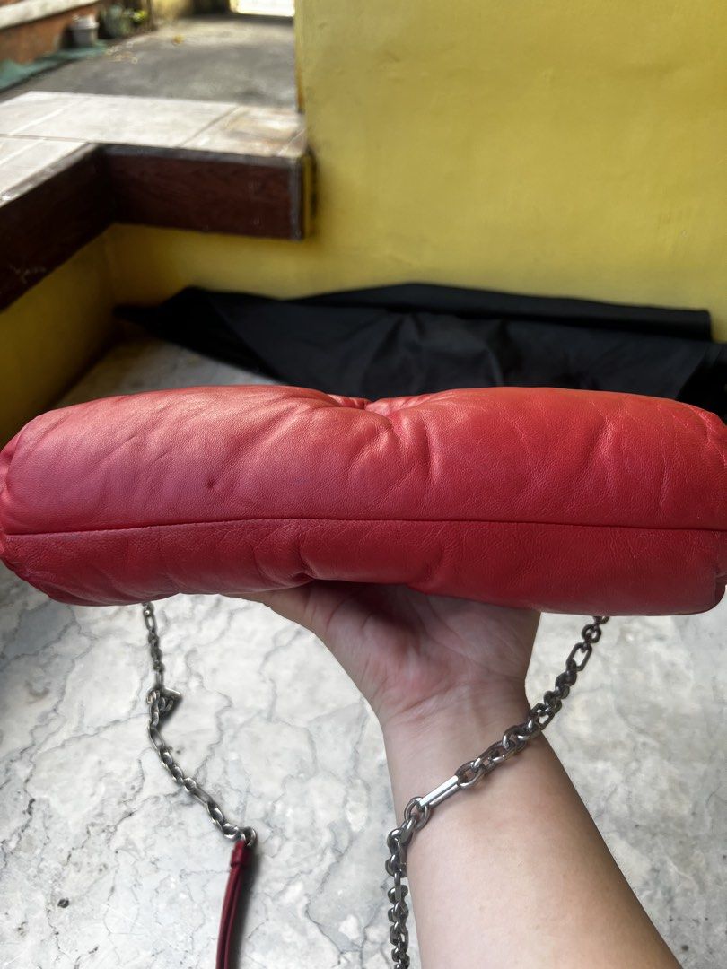 Maison Margiela bag (Category: Luxury Bags & Wallets) located in Valenzuela. Submitted by dianzskiyo (Listing ID 1423014474, Image 3). Description: 📍SELF - AUTHENTICATION📍 Preloved Maison Martin Margiela Red Quilted Leather bag 📍 what you see is what you get 📍 Managed ur expectation - this is preloved 📍 Slightly negotiable 📍 All details were already posted (pls check photos para iwas sa redundant na tanong 😉) 📍 Color may vary due to light