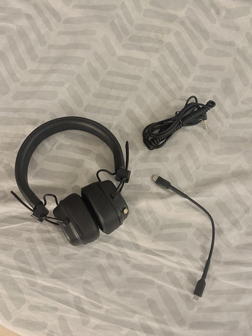 Marshall Major IV Headphones (Category: Headphones & Headsets) located in Taguig. Submitted by ivychillz (Listing ID 1423046162, Image 3). Description: - Marshall Major IV Headphones - Classic black color - Includes charging cable and audio cable - Premium sound quality - Stylish design - No more box, but I can include the case I bought for it. Rfs: upgraded.