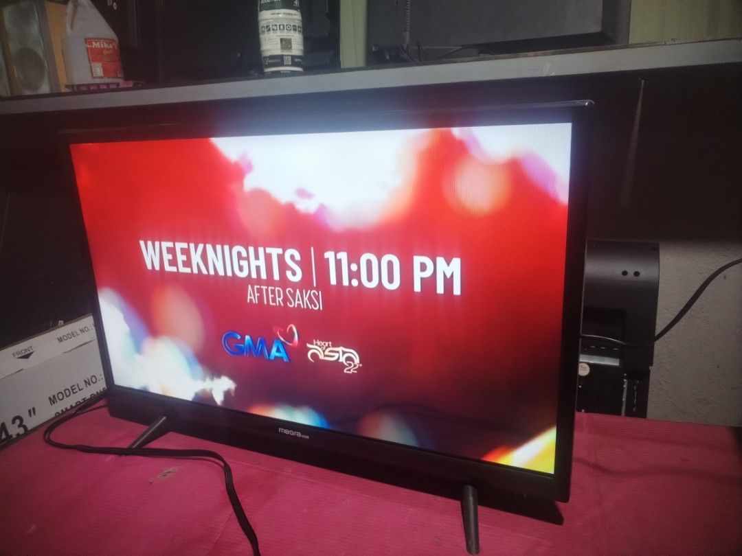 Megra basic led tv 32 inches (Category: TV) located in Caloocan City. Submitted by princessyumie (Listing ID 1423076963, Image 1). Description: Megra basic led tv 32 inches no issue with remote Location deparo Caloocan.