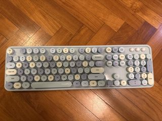 (Category: ) located in . Submitted by dirttt_cheap (Listing ID 1423019892, Image 1). Description: .