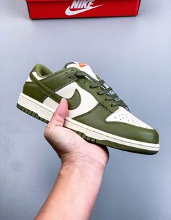 (Category: ) located in . Submitted by gx-sneaker (Listing ID 1423027552, Image 1). Description: .