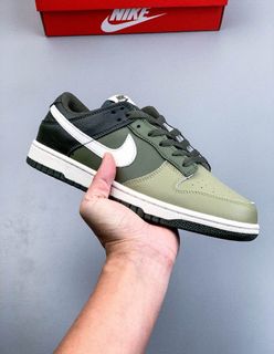 (Category: ) located in . Submitted by gx-sneaker (Listing ID 1423028014, Image 1). Description: .