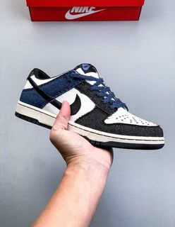 (Category: ) located in . Submitted by gx-sneaker (Listing ID 1423029778, Image 1). Description: .