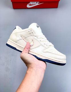 (Category: ) located in . Submitted by gx-sneaker (Listing ID 1423028808, Image 1). Description: .